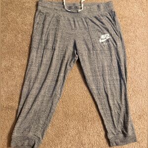 Nike lightweight joggers